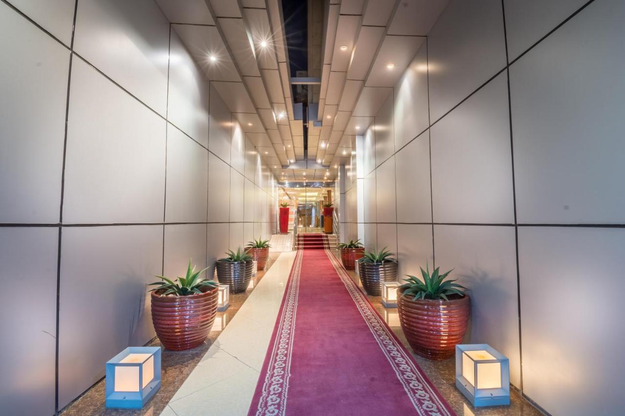 Al Muhaidb Al Takhassosi Abaqrino Riad Exterior foto